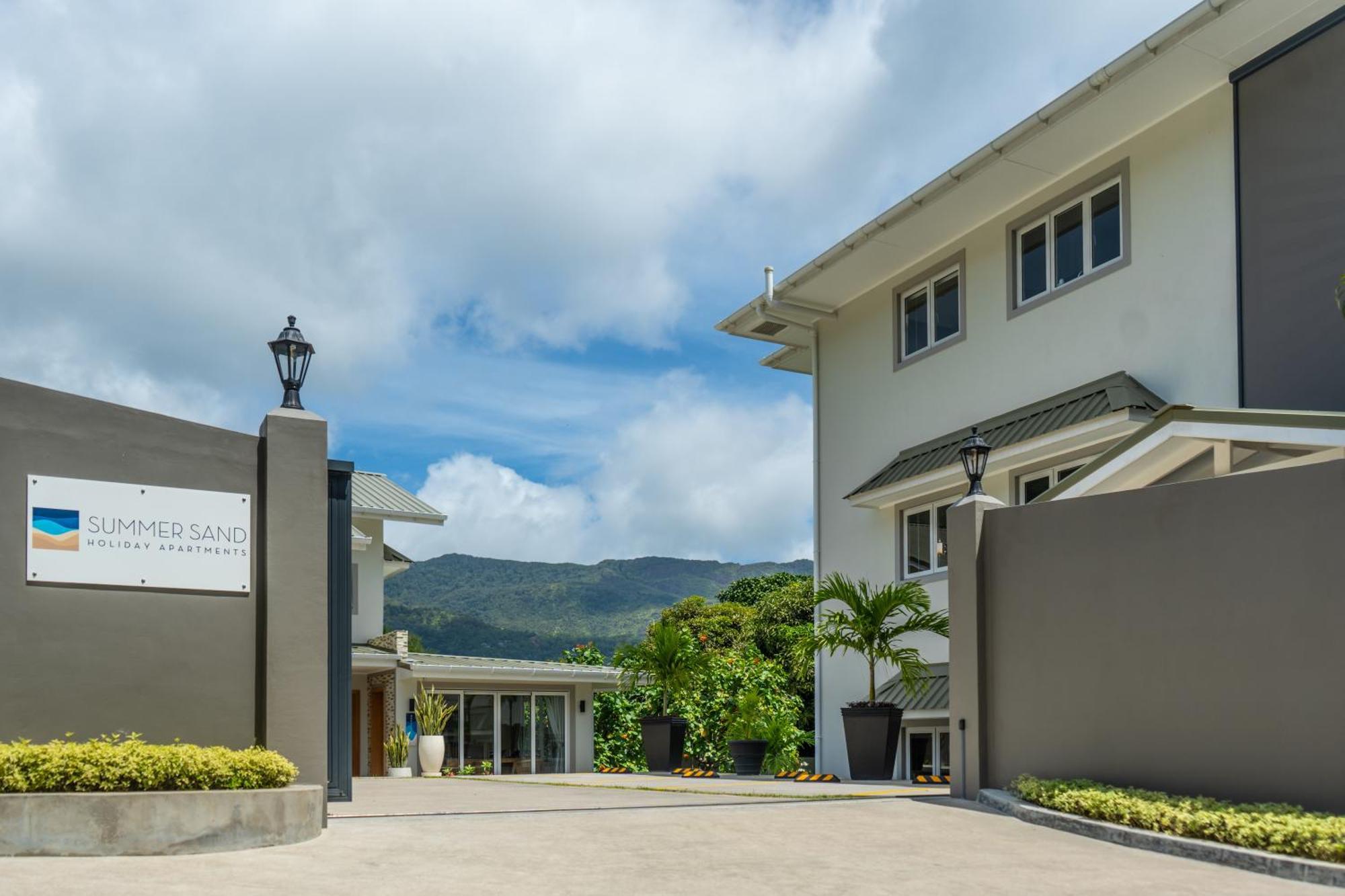 Summer Sand Holiday Apartments Beau Vallon  Exterior photo